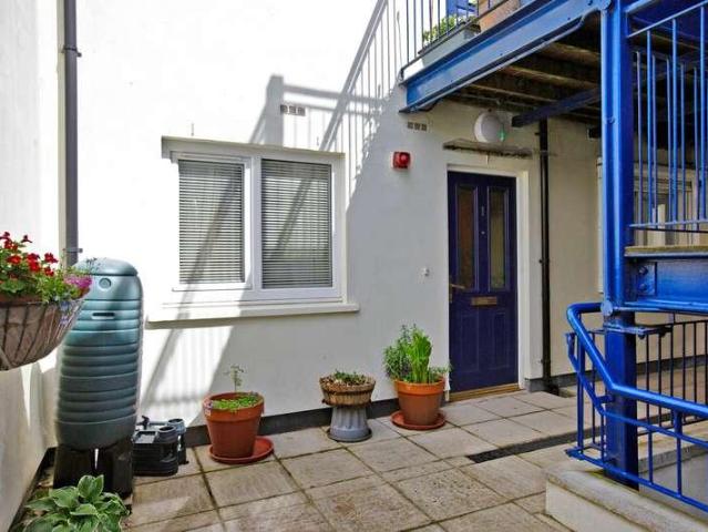 1 bed flat for sale