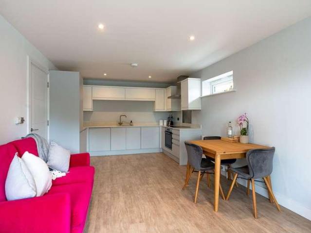 1 bed flat for sale