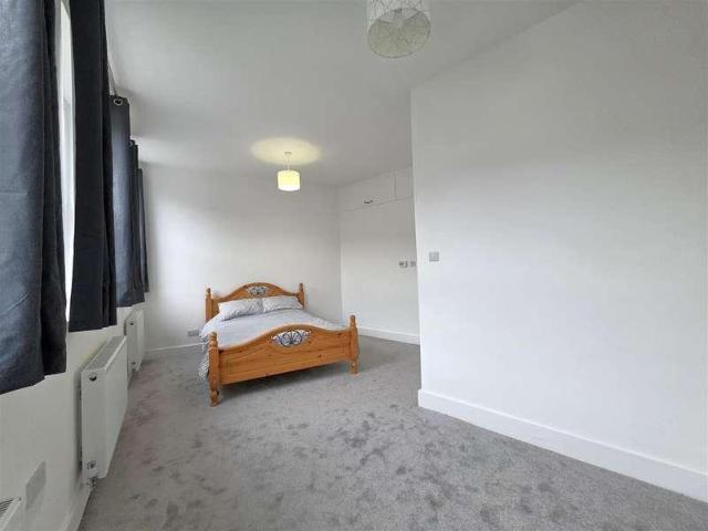 1 bed flat for sale