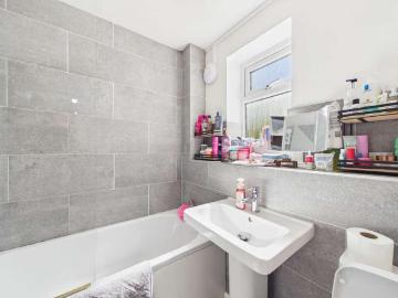 1 bed flat for sale