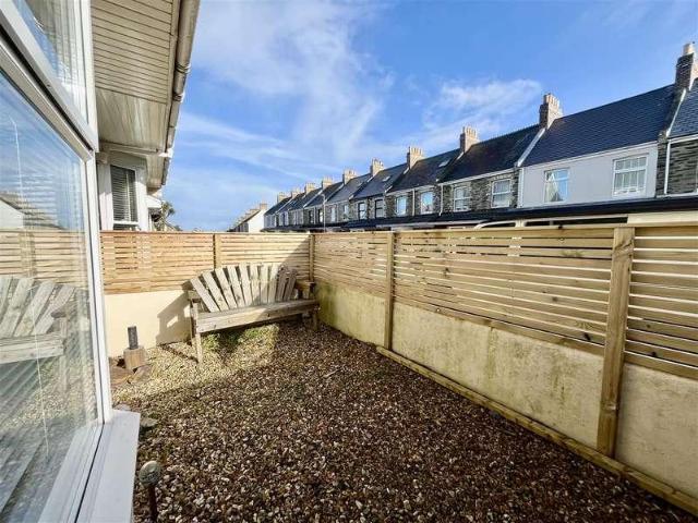 1 bed flat for sale