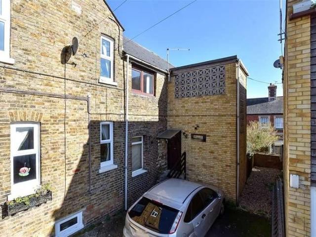 1 bed flat for sale