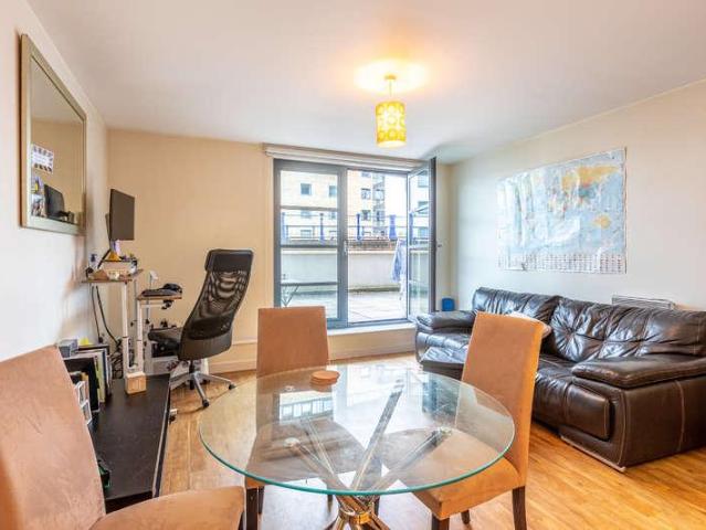 1 bed flat for sale