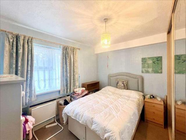 1 bed flat for sale