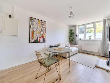 1 bed flat for sale
