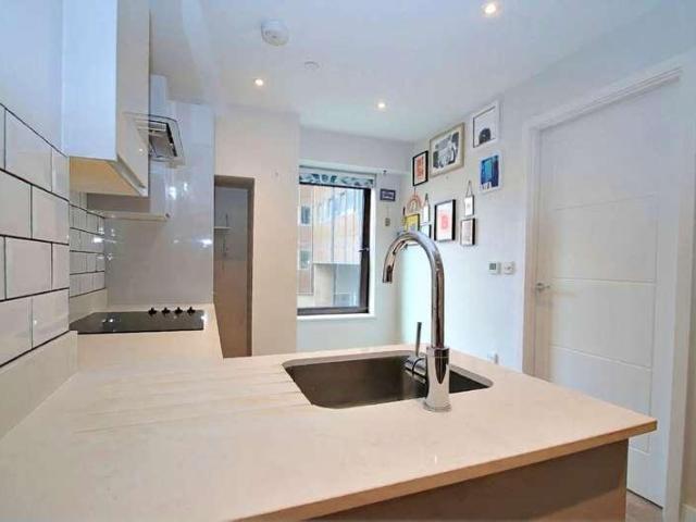 1 bed flat for sale
