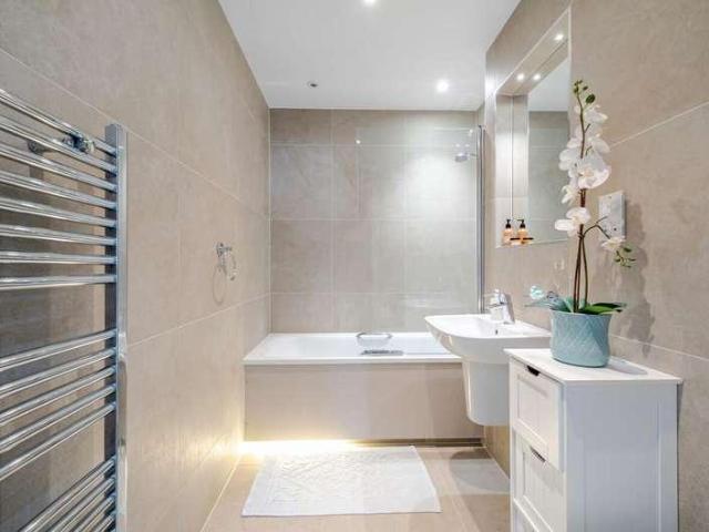 1 bed flat for sale
