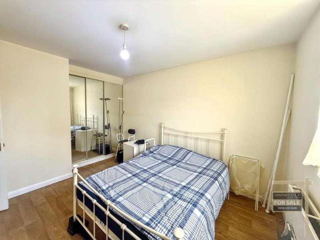 1 bed flat for sale