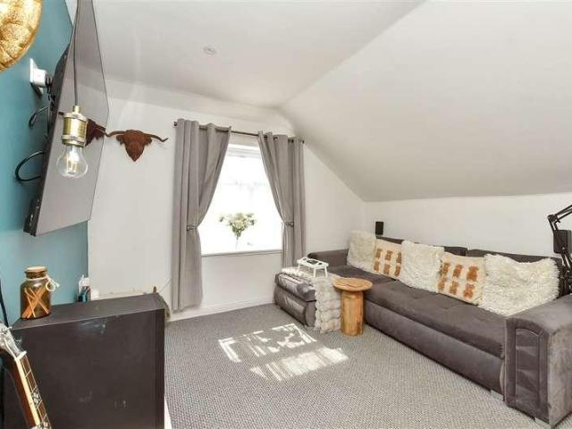 1 bed flat for sale