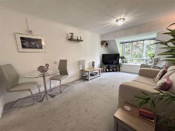 1 bed flat for sale