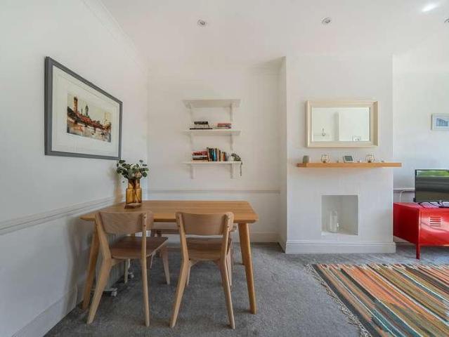 1 bed flat for sale