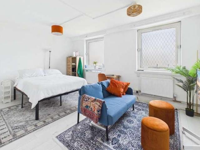 1 bed flat for sale