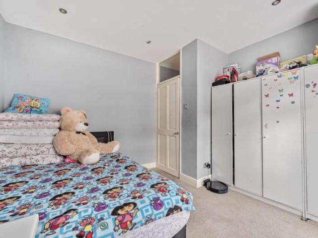 1 bed flat for sale
