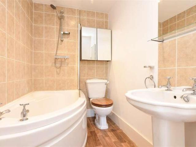 1 bed flat for sale