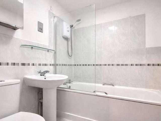 1 bed flat for sale