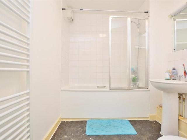1 bed flat for sale