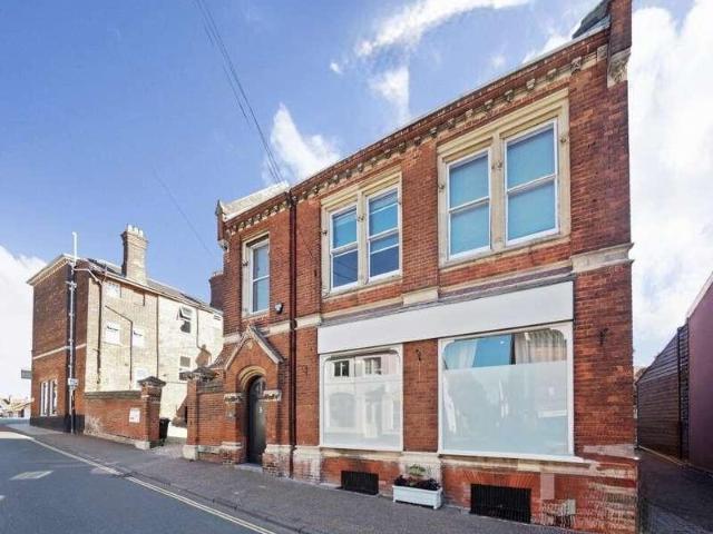 1 bed flat for sale
