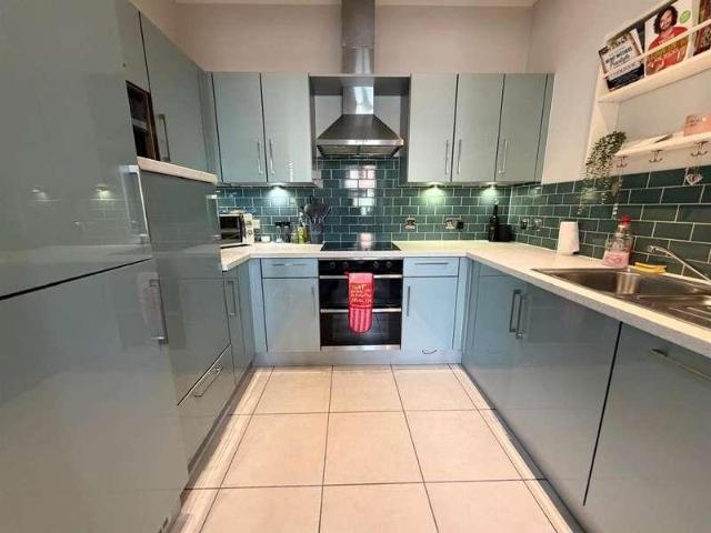 1 bed flat for sale