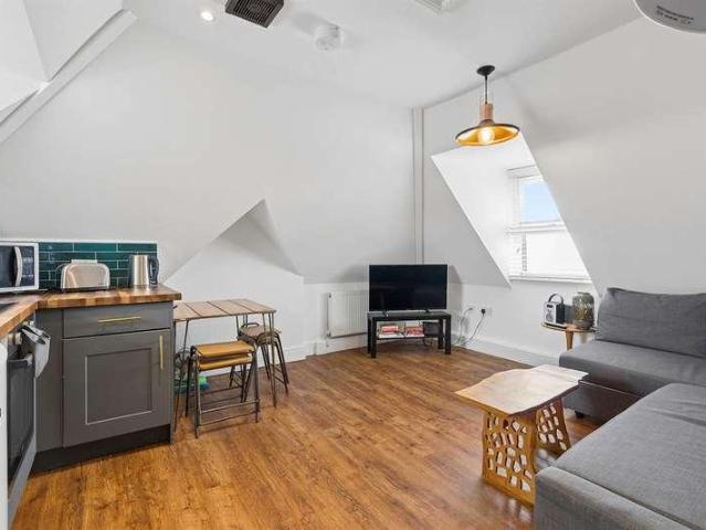 1 bed flat for sale