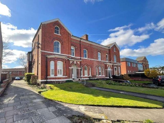 1 bed flat for sale