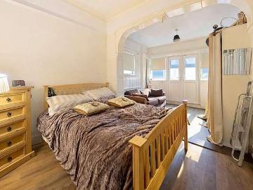 1 bed flat for sale