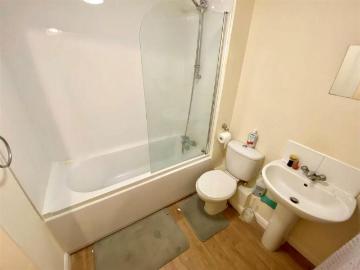 1 bed flat for sale