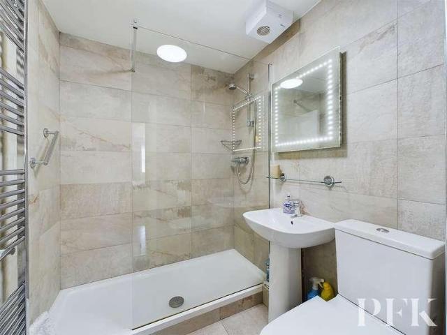 1 bed flat for sale