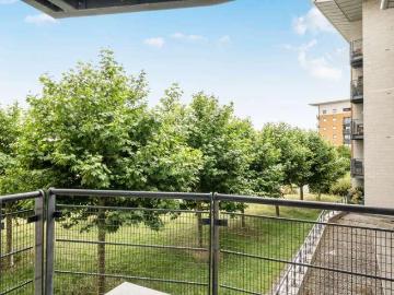 1 bed flat for sale