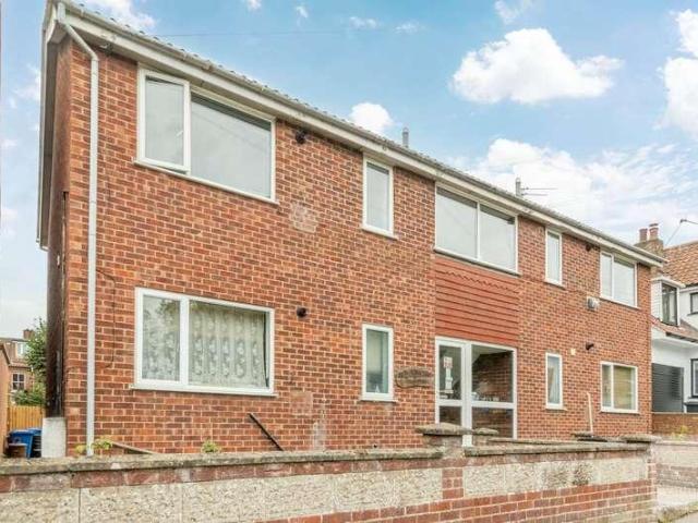 1 bed flat for sale