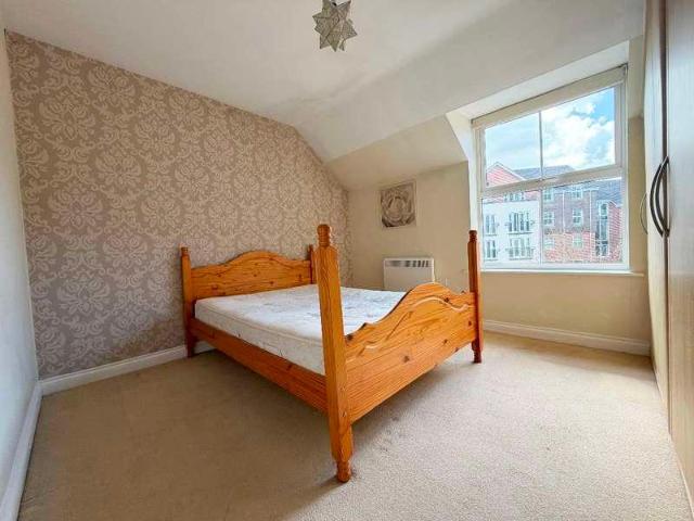 1 bed flat for sale