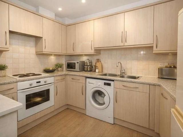1 bed flat for sale