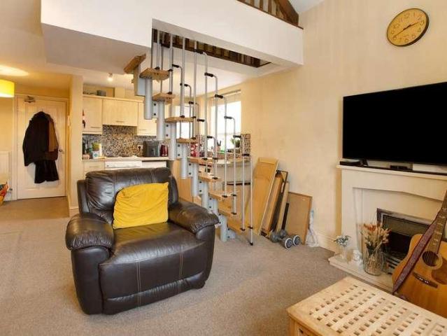 1 bed flat for sale
