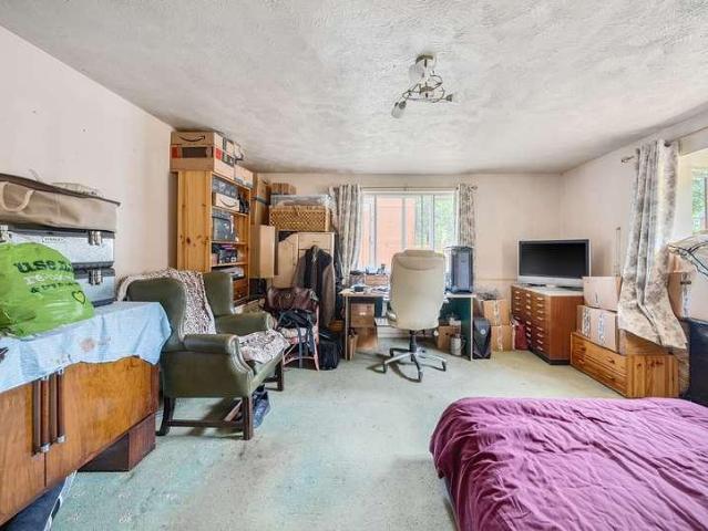 1 bed flat for sale