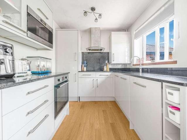 1 bed flat for sale