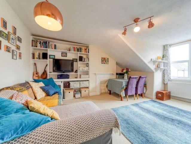1 bed flat for sale