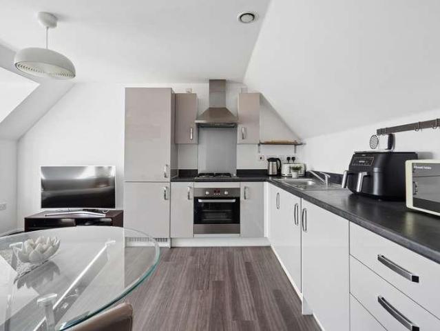 1 bed flat for sale