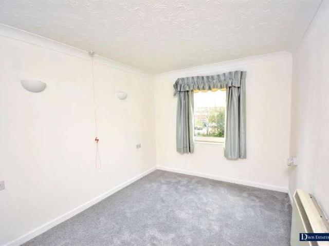 1 bed flat for sale