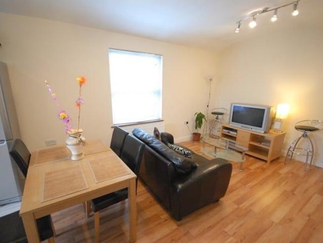 1 Bed Flat, Franciscan Road, SW17