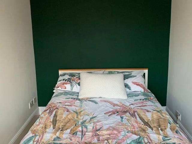 1 Bed Flat, Great West Road, TW8