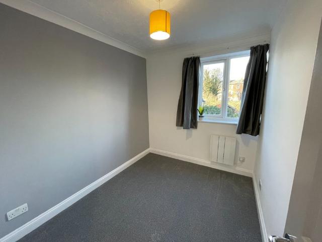 1 Bed Flat, Greys Court, RG1