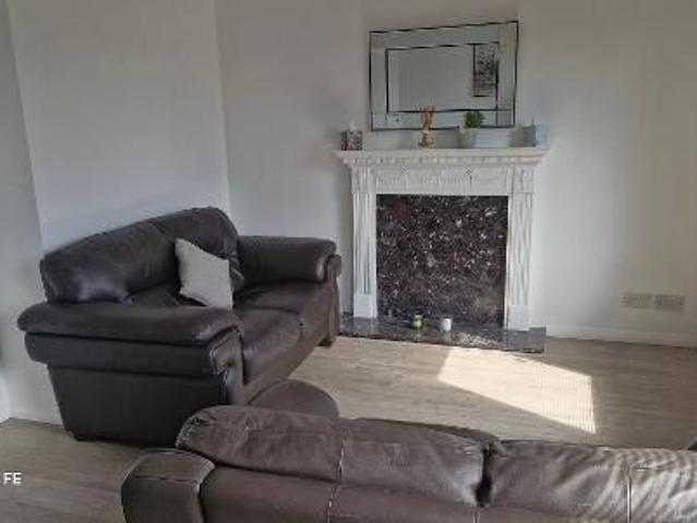 1 Bed Flat, Headland Court, AB10