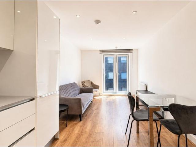 1 Bed Flat, Headstone Road, HA1