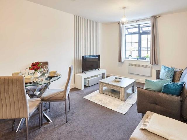 1 Bed Flat, Holland Street, NG7