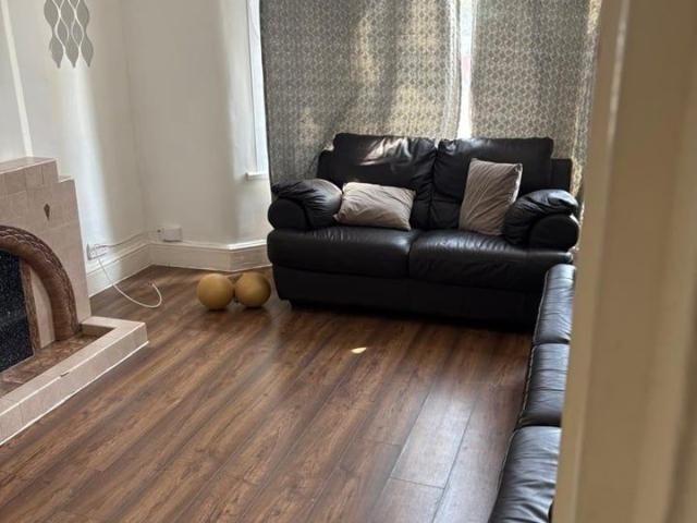1 Bed Flat, Ilford, IG3