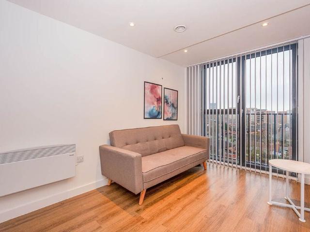 1 Bed Flat, Lydia Ann Street, L1