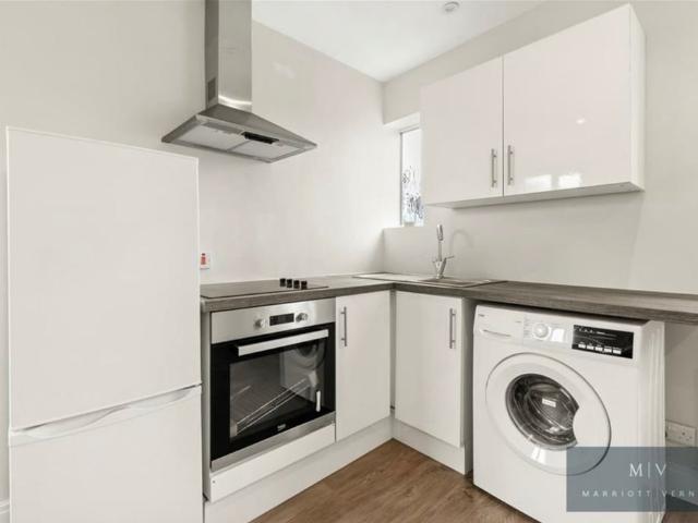1 Bed Flat, Limes Road, CR0