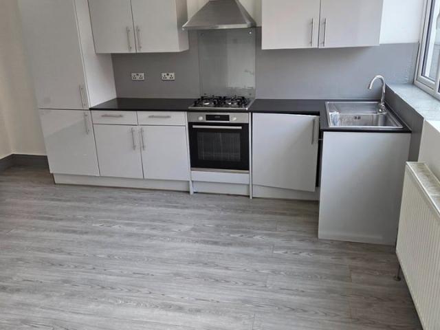 1 Bed Flat, London Road, CR0