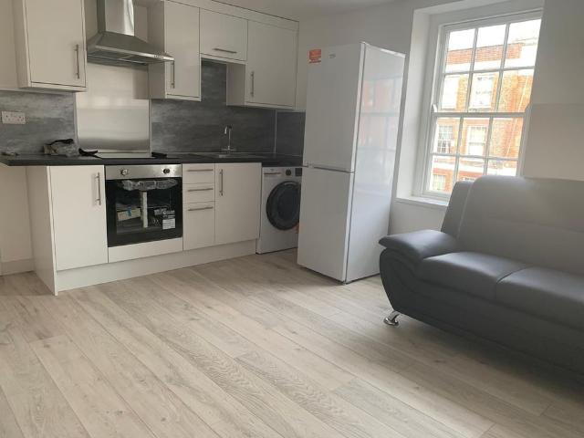 1 Bed Flat, London Street, RG1