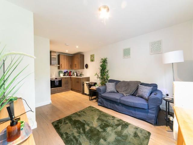 1 Bed Flat, Parkview House, N8