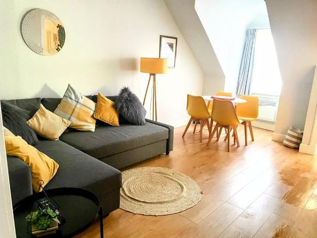 1 Bed Flat, Portobello High Street, EH15